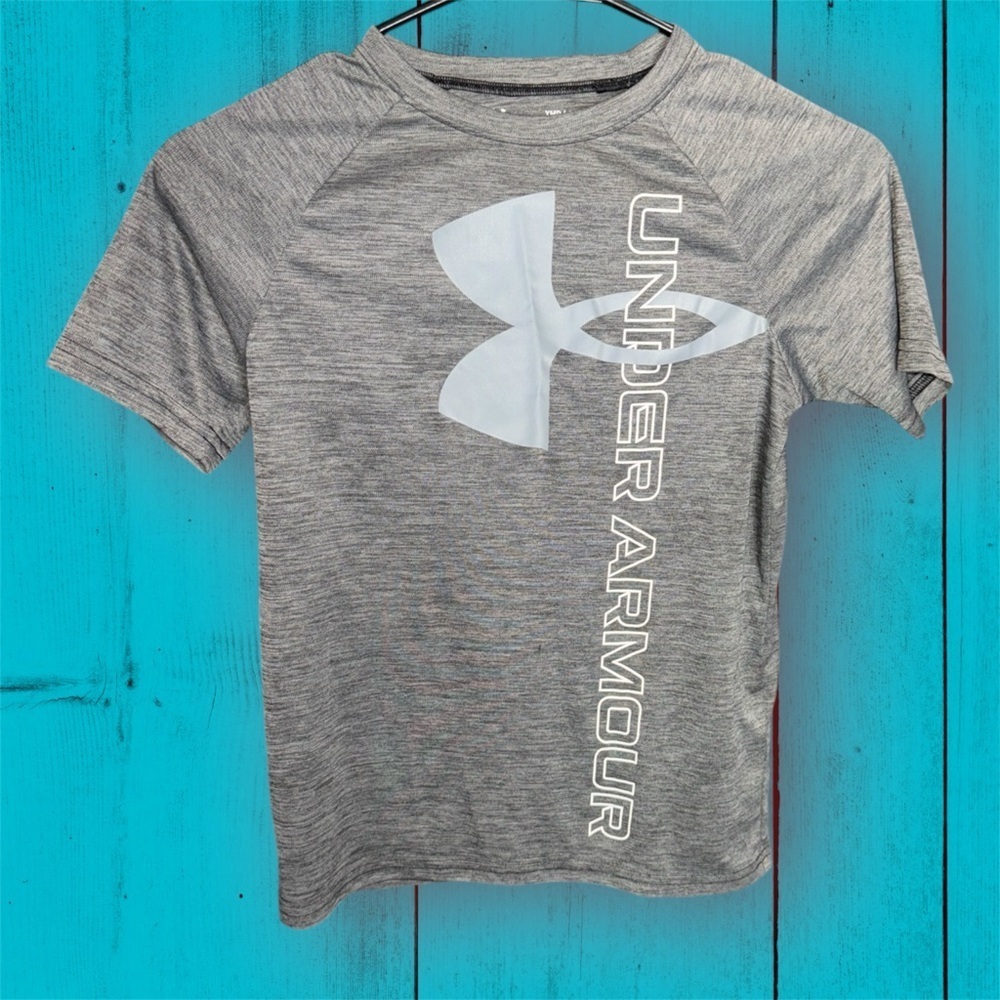 Under Armour Boy's Tech Logo Split Hybrid SS youth sizemedium EUC​​​
